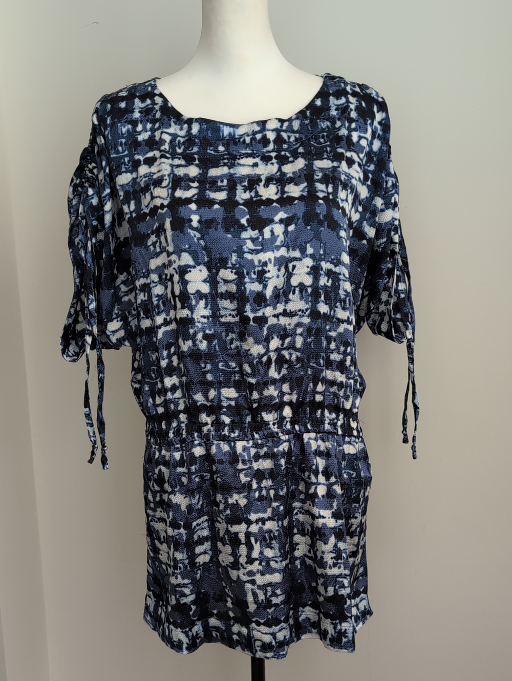 Apostrophe Blouson Blue & White Abstract Print Mini Dress Or Tunic Top